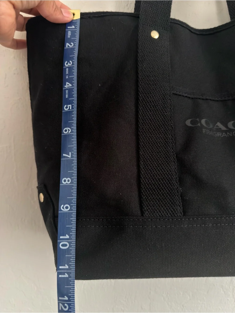 Coach spacious black